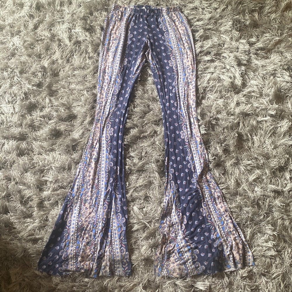 Blue Paisley Print Bell Bottom Stretch Pants